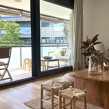 Apartment Lets Holidays With Pool In Quiet Area