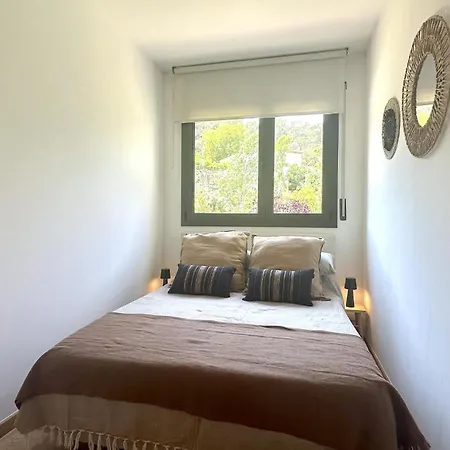 Lets Holidays With Pool In Quiet Area Apartment