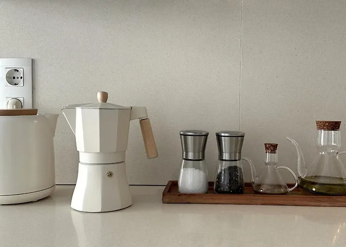 Appartement Lets Holidays With Pool In Quiet Area