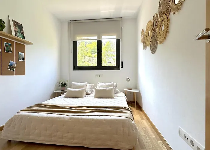 Appartement Lets Holidays With Pool In Quiet Area