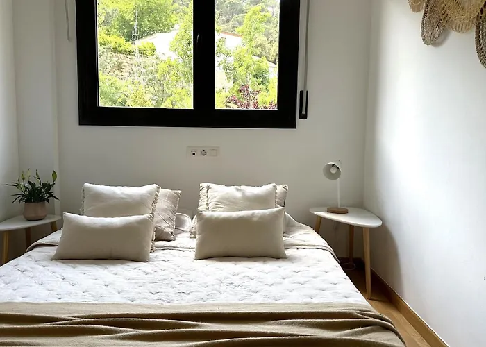 Appartement Lets Holidays With Pool In Quiet Area *